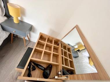 Worksop Newly Refurbished 2-Bedroom House