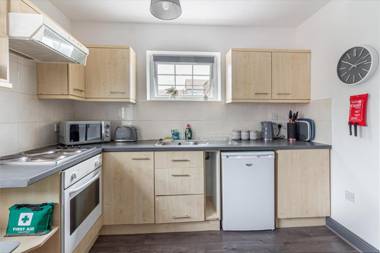 Studio Apartment in Worcester City Centre!
