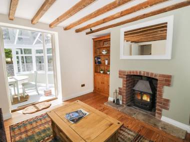 The Causeway Woodstock