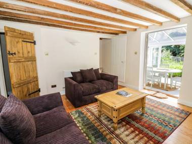 The Causeway Woodstock