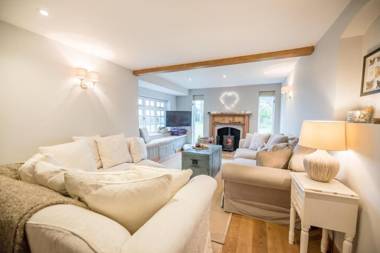 46 Ivy Cottage Air Manage Suffolk