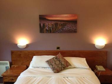 Wee Waif by Greene King Inns