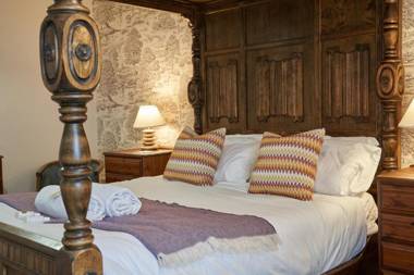 Cotswold Gateway Hotel