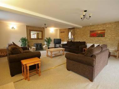 Tithe Barn Lyneham CHIPPING NORTON