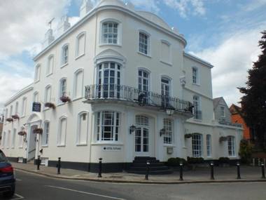 The Royal Adelaide Hotel