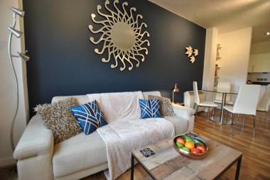 Accommodation Windsor Ltd - The Courtyard