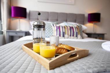 Urban Living's ~ King Edward Luxury Apartments in the heart of Windsor