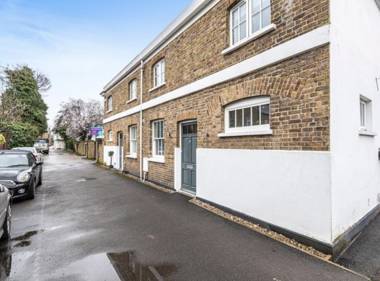 Windsor Mews by Stay Focused SA