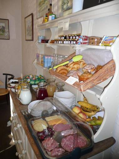 Glenville House - Adults Only - Incl FREE off-site health club with swimming pool hot tub sauna & steam room