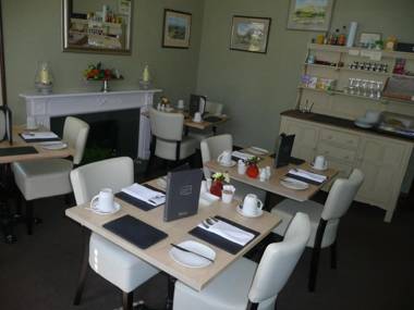 Glenville House - Adults Only - Incl FREE off-site health club with swimming pool hot tub sauna & steam room