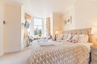 Rayrigg Villa Guest House