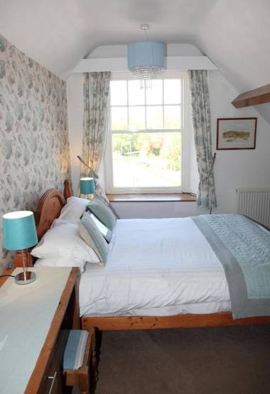 Kirkwood Guest House