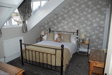 Denehurst Guest House