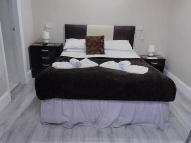 Roger Ground Guest House