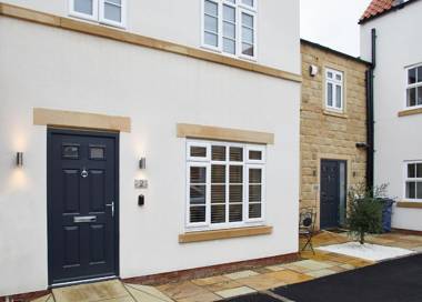 Host & Stay - Hoggarths Retreat