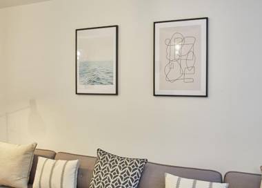 Host & Stay - Hoggarths Retreat