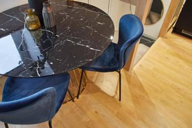 Host & Stay - Burns Yard Apartment