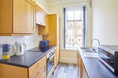 Host & Stay - The Funky Robin Apartment