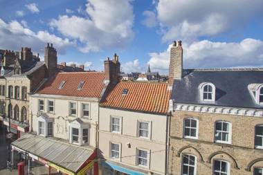 Host & Stay - The View Hudsons Yard House