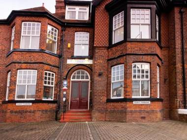 Crescent Lodge Guest House