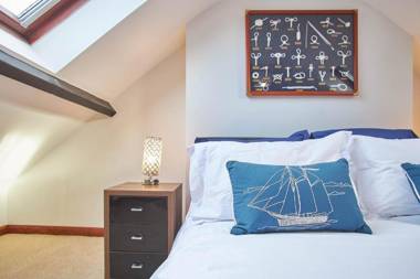 Host & Stay - Apothecary Cottage