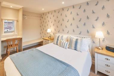 Host & Stay - Sherlock Cottage