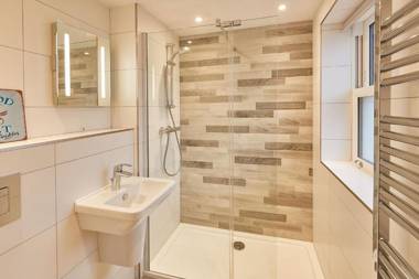 Host & Stay - Morse Cottage