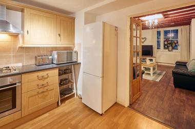 Host & Stay - Cobble Cottage