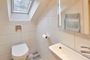 Host & Stay - Columbo Cottage