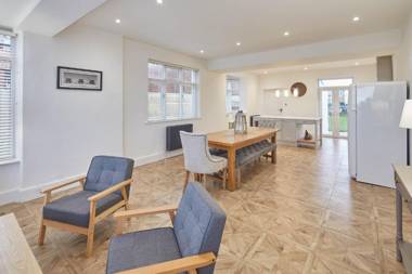 Host & Stay - Solimar House