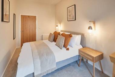 Host & Stay - Skyline Apartment