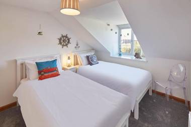 Host & Stay - Robins Den