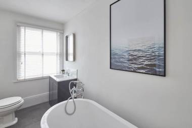 Host & Stay - Hidden Treasure