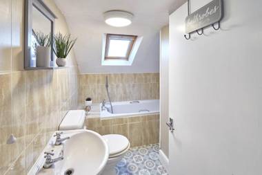 Host & Stay - Cooks Cabin