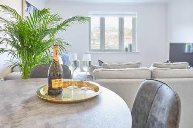 Host & Stay - Freshwater View