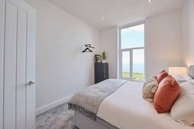 Host & Stay - Sand & Surf