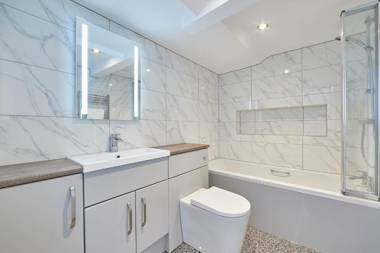 Host & Stay - Pier View Penthouse