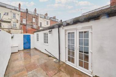 Host & Stay - Little Treasure