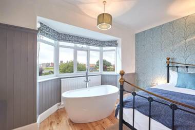 Host & Stay - Puffin House