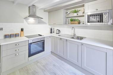 Host & Stay - Spring Cottage