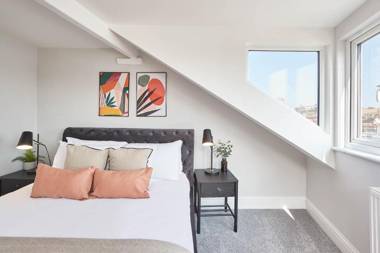 Host & Stay - Whitby Heights