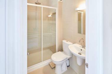 Host & Stay - Time Out