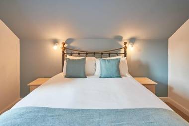 Host & Stay - Puffin Too