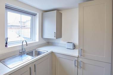 Host & Stay - Emmy's Escape