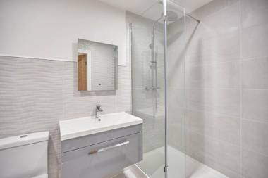 Host & Stay - Coastal Townhouse