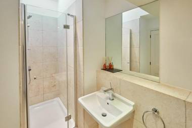 Host & Stay - The Lakehouse