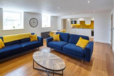 Host & Stay - The Royal Hideaway