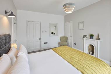 Host & Stay - One Mulgrave Place