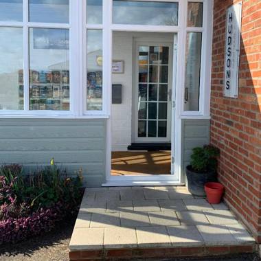 Hudsons Guest House - Adults only