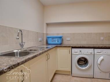 Beach View Apartment 2 WEYMOUTH